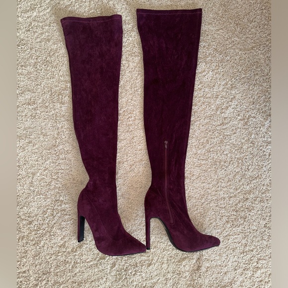 Velvet thigh-high boots - FashionNova - Picture 4 of 7